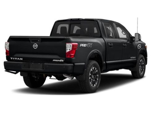 Used 2019 Nissan Titan PRO-4X image 2