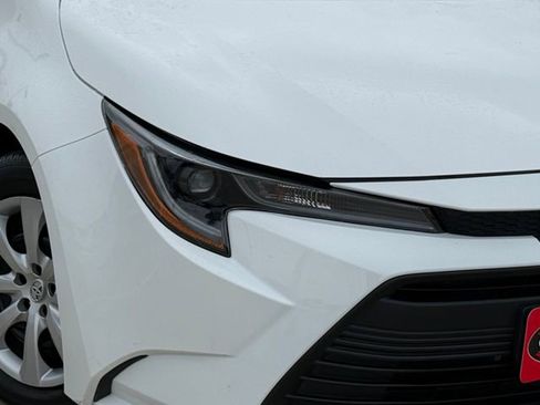 Used 2024 Toyota Corolla LE FWD image 3