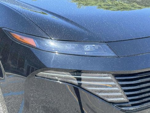 Certified 2025 Nissan Murano SV AWD/4WD image 10