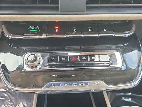 New 2026 Lincoln Corsair Reserve FWD image 18