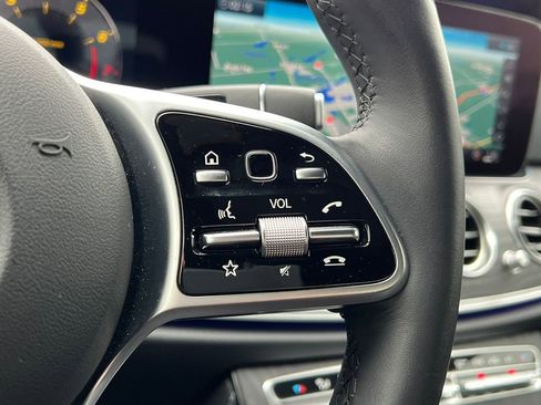 Used 2020 Mercedes-Benz E 450 4MATIC Sedan image 26