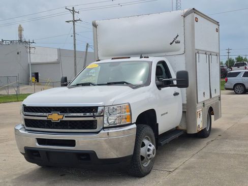 Used 2013 Chevrolet Silverado 3500 W/T w/ Snow Plow Prep Package AWD/4WD image 3