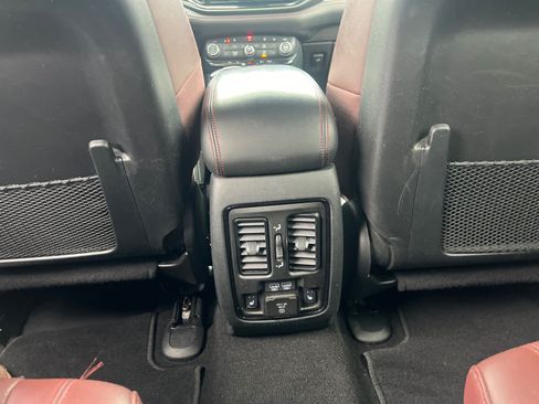 Used 2024 Dodge Durango R/T AWD/4WD image 33