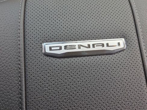 New 2026 GMC Sierra 2500 Denali w/ Denali Reserve Package AWD/4WD image 19