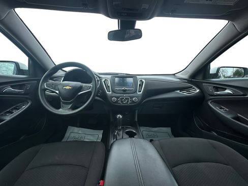 Used 2018 Chevrolet Malibu LT FWD image 22