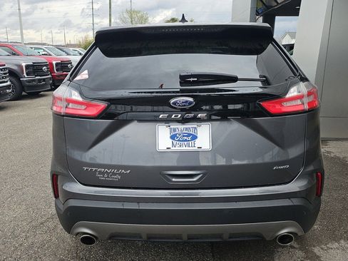Used 2024 Ford Edge Titanium image 4