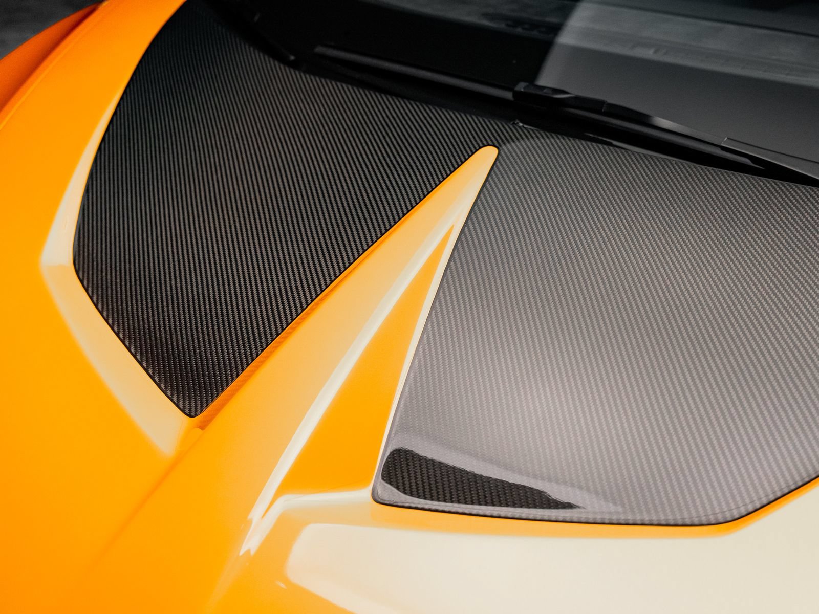 Used 2018 Lamborghini Huracan LP 580-2 RWD image 6