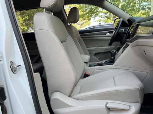 Used 2019 Volkswagen Atlas SE w/ Towing Package image 36