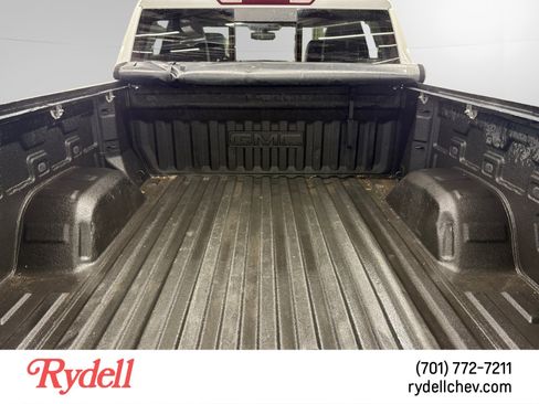 Used 2021 GMC Sierra 1500 SLT AWD/4WD image 18
