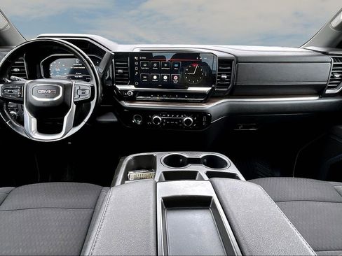 Used 2023 GMC Sierra 1500 Elevation AWD/4WD image 8