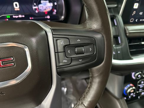 Used 2022 GMC Yukon SLT w/ SLT Premium Package AWD/4WD image 15