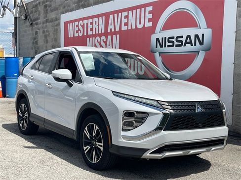 Used 2024 Mitsubishi Eclipse Cross SE image 1