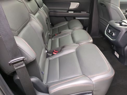 Used 2025 Ford Expedition Active AWD/4WD image 21