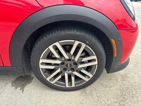 Certified 2025 MINI Cooper 2-Door Hardtop FWD image 3