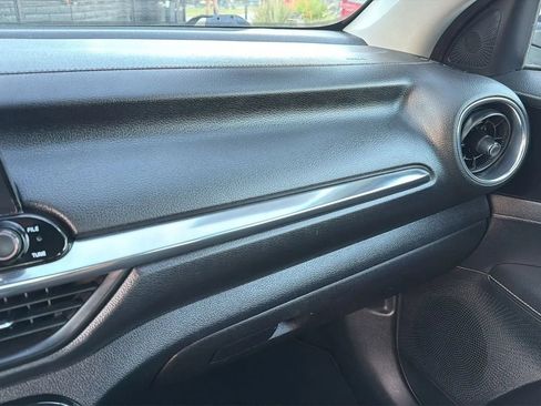 Used 2019 Kia Forte S w/ S Premium Package FWD image 22