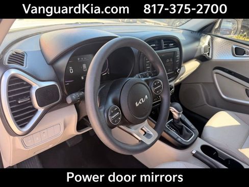 Certified 2024 Kia Soul LX FWD image 13