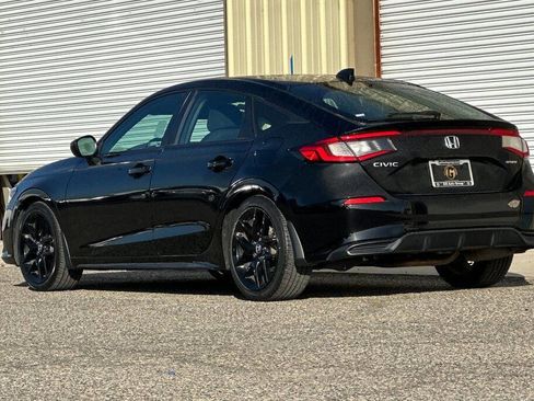 Used 2022 Honda Civic Sport image 4