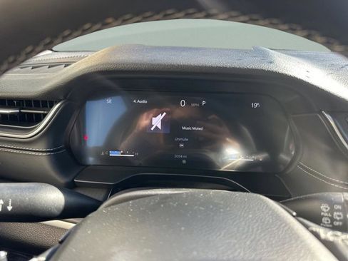 Certified 2024 Jeep Grand Cherokee L Laredo image 22