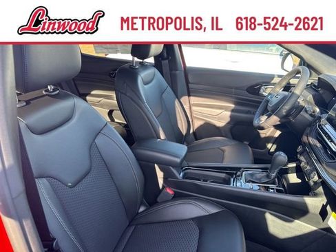 Used 2024 Jeep Compass Latitude w/ Convenience Group AWD/4WD image 8
