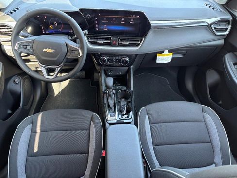 New 2026 Chevrolet TrailBlazer LT w/ Convenience Package image 6