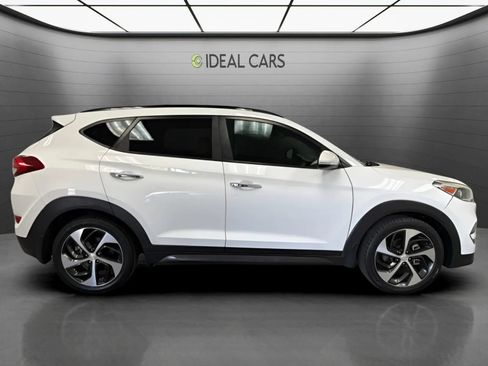 Used 2016 Hyundai Tucson Limited w/ Option Group 03 FWD image 6