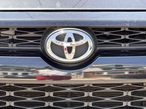 Certified 2016 Toyota 4Runner SR5 AWD/4WD image 6