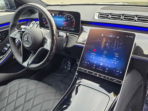 Used 2024 Mercedes-Benz S 580 S 580 image 12