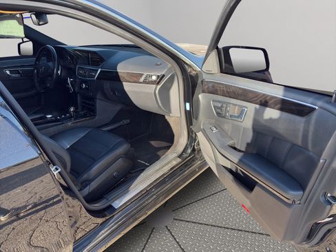 Used 2010 Mercedes-Benz E 63 AMG Sedan image 36