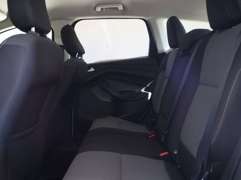 Used 2019 Ford Escape SE image 12