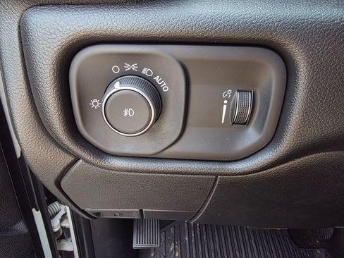 Used 2024 RAM 3500 SLT w/ Quick Order Package 2YG SLT image 12