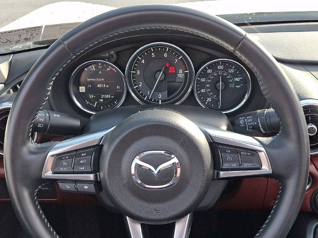Used 2020 MAZDA MX-5 Miata RF Grand Touring RWD image 19