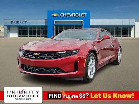 Used 2024 Chevrolet Camaro LT RWD image 1