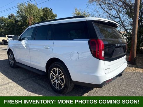 Used 2025 Ford Expedition Active AWD/4WD image 4