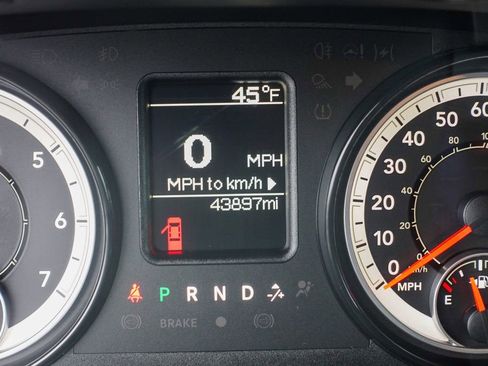 Used 2018 RAM 1500 Tradesman w/ Popular Equipment Group image 18