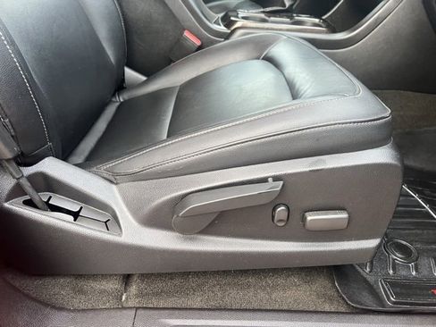 Used 2018 GMC Canyon SLT w/ Trailering Package image 32