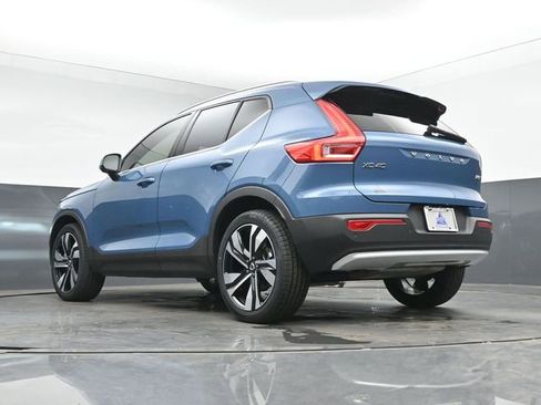 Used 2023 Volvo XC40 B5 Plus w/ Driver Assist Package AWD/4WD image 42