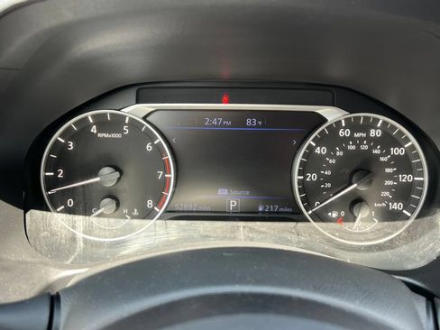 Used 2024 Nissan Altima 2.5 SV FWD image 16
