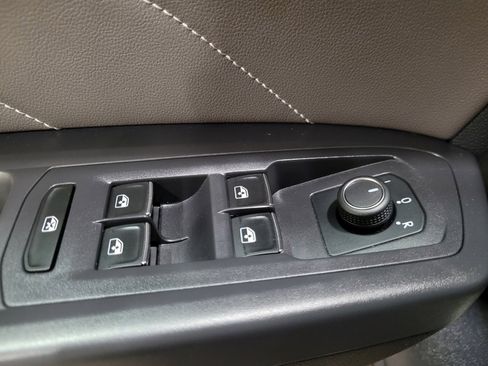 Used 2021 Volkswagen Atlas SE AWD/4WD image 27
