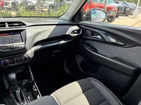 Certified 2021 Chevrolet TrailBlazer LS AWD/4WD image 17
