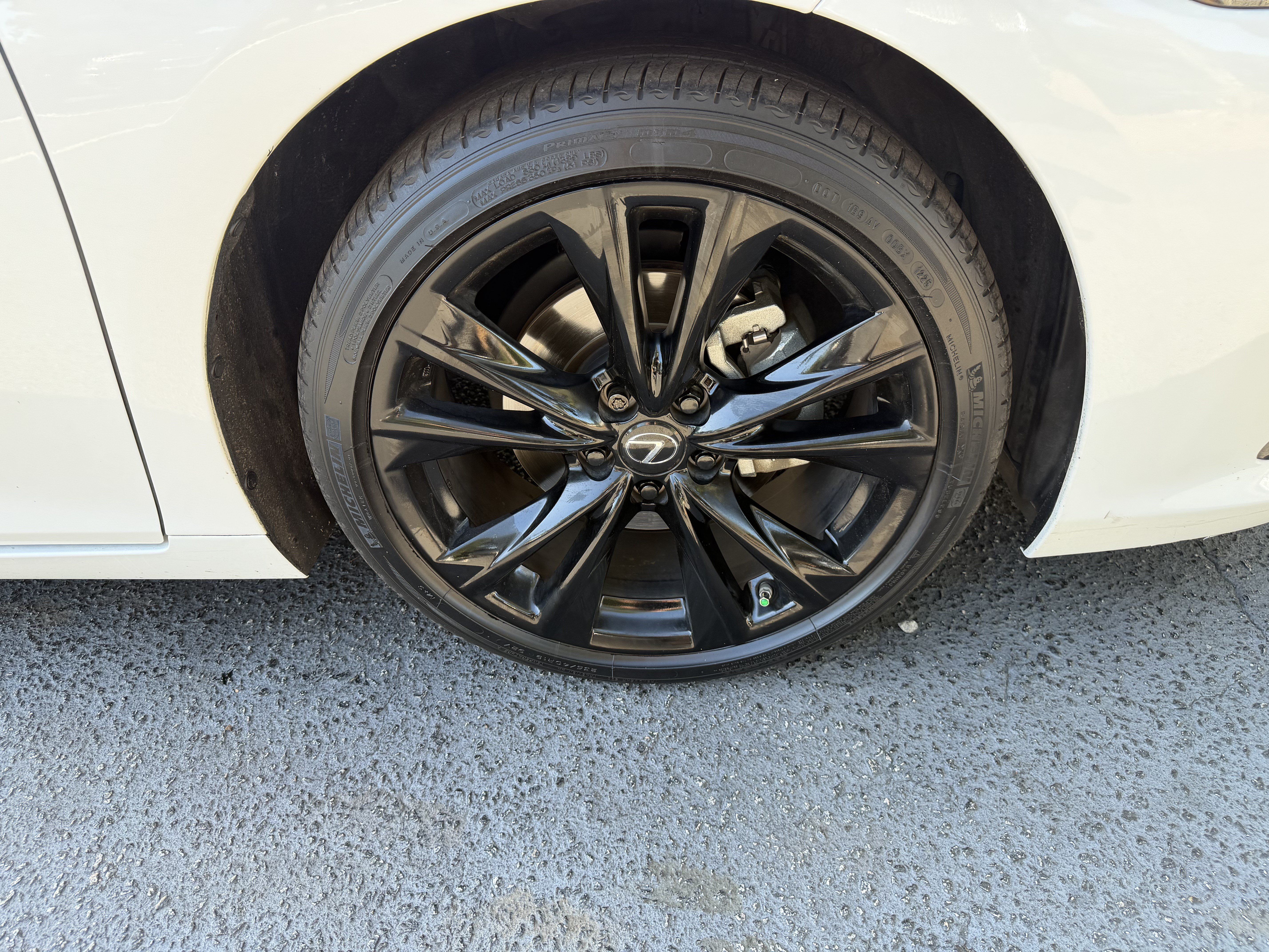 Certified 2023 Lexus ES 350 F Sport w/ Accessory Package (Z2) FWD image 12