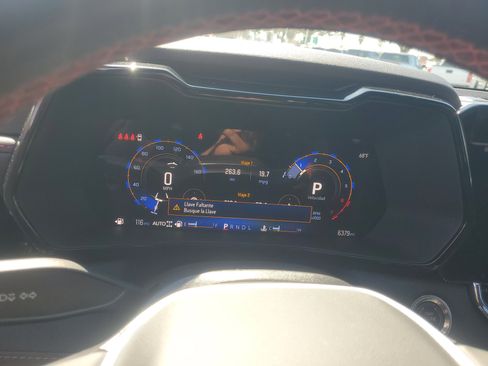 Used 2025 Chevrolet Colorado Z71 w/ Technology Package image 15