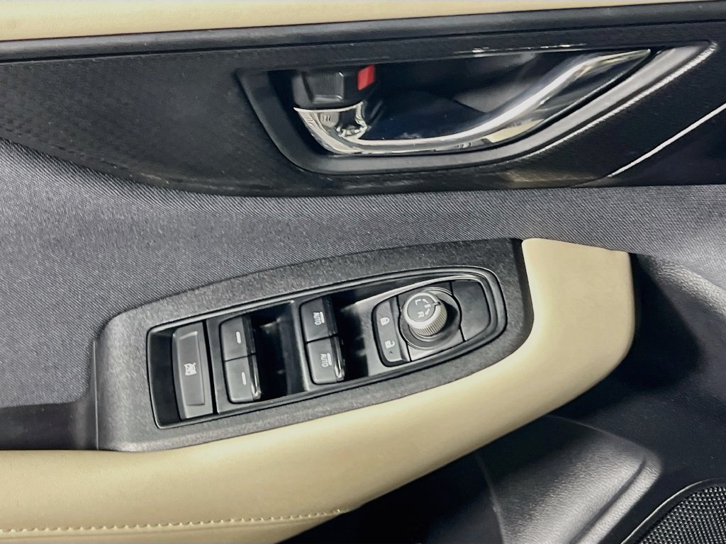 Certified 2025 Subaru Outback Premium AWD/4WD image 16