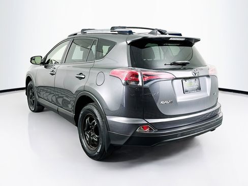 Used 2017 Toyota RAV4 LE image 5