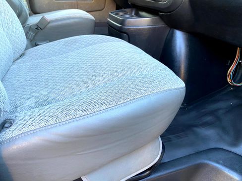 Used 2017 Chevrolet Express 2500 LS image 32