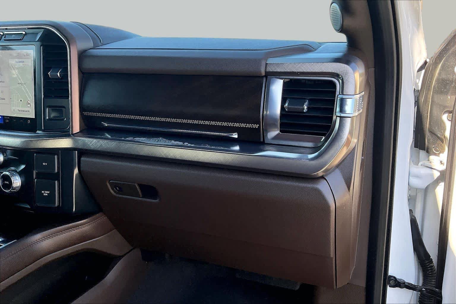 Used 2023 Ford F350 King Ranch AWD/4WD image 17