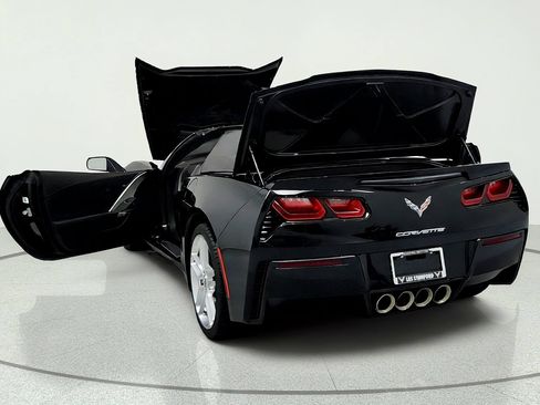 Used 2016 Chevrolet Corvette Stingray Convertible w/ 2LT Preferred Equipment Group RWD image 11