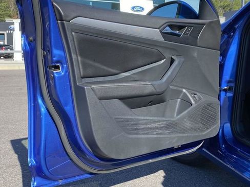 Used 2024 Volkswagen Jetta S image 17