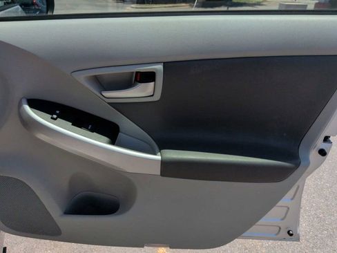 Used 2015 Toyota Prius Three w/ Solar Roof Package FWD image 17