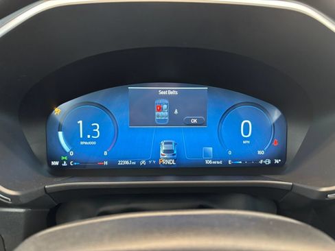 Used 2025 Ford Escape Platinum AWD/4WD image 18