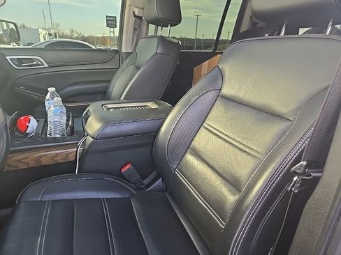 Used 2019 GMC Yukon XL Denali w/ Denali Ultimate Package image 15